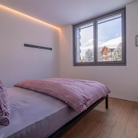 Three-bedroom Luxury Up To 6 Guests- If You Want To Book, Please Contact On Wh-ats-app - 0034-635-520-036 !!!! Lägenhet